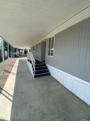 21 Magnolia Via, Anaheim, CA 92801-1034