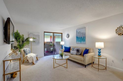 3258 Shadow Park Pl, San Jose, CA 95121-1781