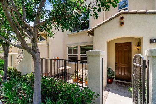 97 Trailing Vine, Irvine, CA 92602-2468