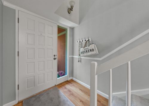 196 Central Ave, Mountain View, CA 94043-4868