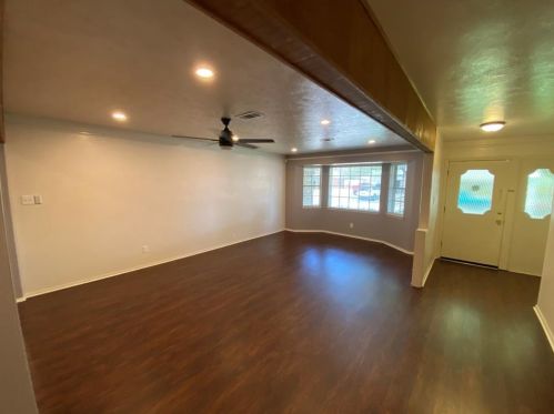 5016 Emerald Lake Dr, Fort Worth TX  76103-1333 exterior