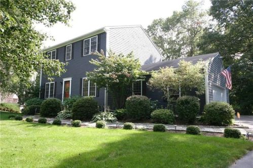 271 Orchard Woods Dr, South Kingstown, RI 02874-2140