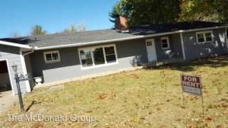 202 South Mahomet Rd, Mahomet, IL 61853-3605