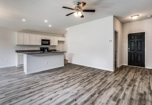 9260 Cabo San Lucas Dr, Dallas TX  75217-8867 exterior