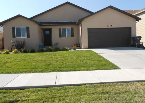 3311 Lions Den Ct, Pueblo, CO 81005-4035