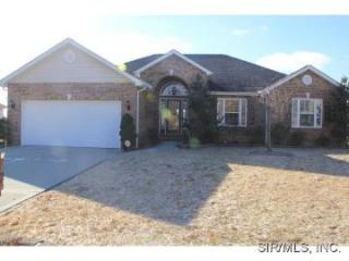 105 Gladwyn Dr, Millstadt, IL 62260-1575