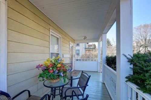 20 Pitt St, Bloomfield, NJ 07003-2733