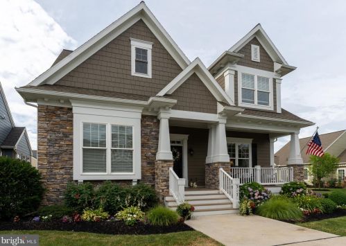 317 Declaration Ave, Ephrata, PA 17522-7004