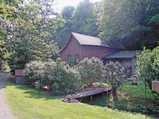 1021 Whites School Rd, Pigeon Forge, TN 37876-2465