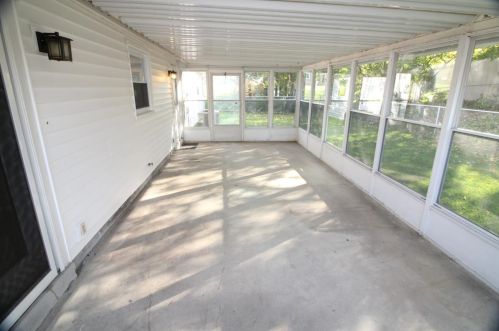 11827 Fairsprings Ct, Cincinnati OH 45246-2101 exterior