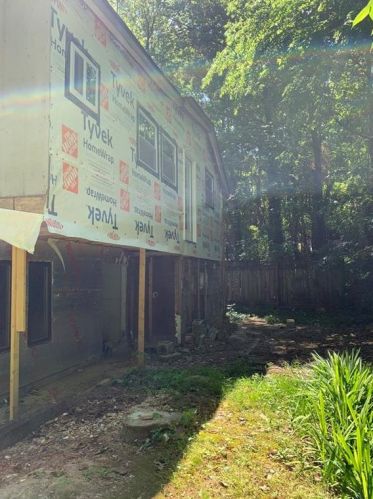 2535 Edwards Dr, Atlanta GA  30318-1164 exterior