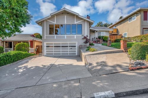121 Parkview Ct, San Bruno, CA 94066-4796