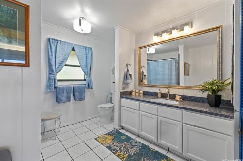 5243 Poola St, Honolulu HI  96821-1554 exterior