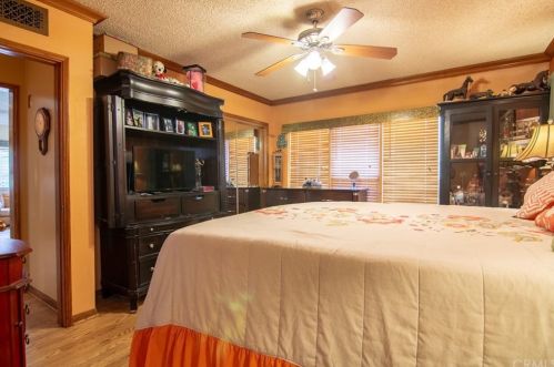 4151 132 St, Hawthorne CA 90250-5904 exterior