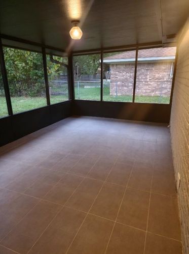 2104 Crestwood Dr, Richmond TX 77469-5404 exterior