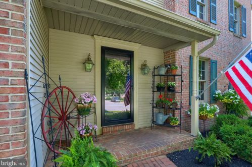 223 Southridge Dr, Lancaster, PA 17602-4154