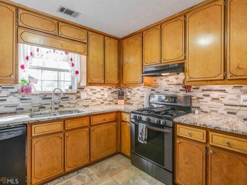 6859 Silver Maple Ct, Rex GA 30273-2359 exterior