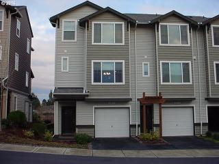 18543 Gateway Pl, Beaverton, OR 97006-7602