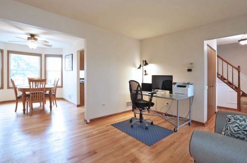 809 Burning Trl, Carol Stream IL  60188-9148 exterior