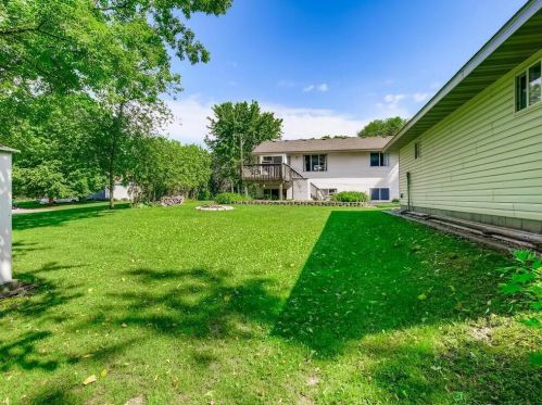 542 Bear Ave, Saint Paul MN  55127-7055 exterior