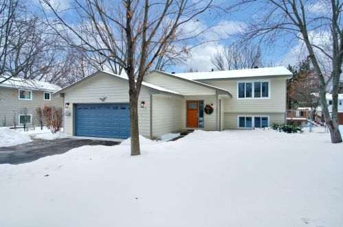 978 121st Ln, Minneapolis, MN 55448-2139