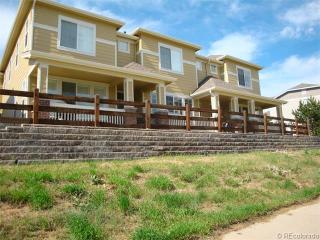 16262 Geddes Ln, Aurora, CO 80016-1498