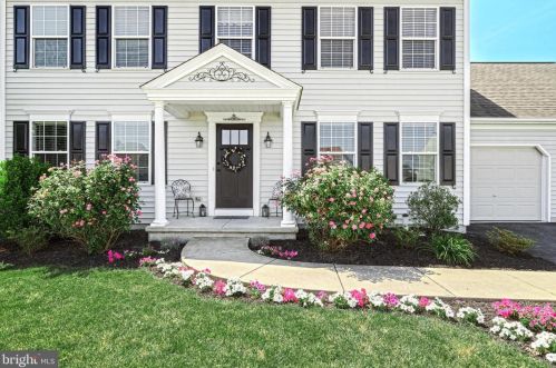 784 Rishel Dr, York, PA 17406-7930