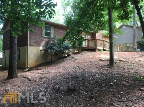 145 Adrian Dr, Stockbridge GA  30281-3009 exterior
