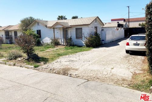 2396 Justin Ave, Simi Valley, CA 93065-2525
