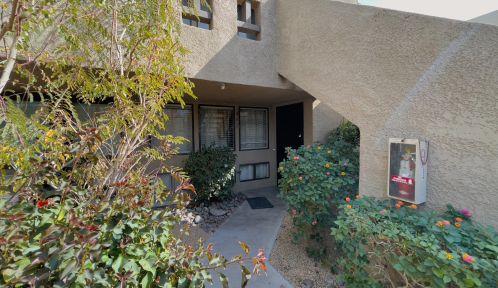 462 Bradshaw Ln, Palm Springs, CA 92262-7950