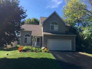 36704 Stanton Point Rd, Volo, IL 60041-9731