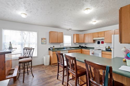 1628 Point Park Dr, Johns Island, SC 29455-7649