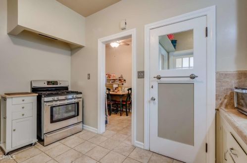 1128 Marion Dr, Glendale CA  91205-3713 exterior