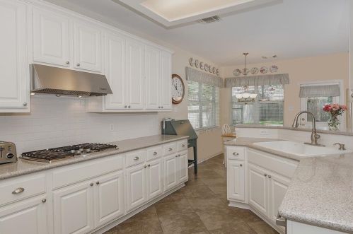 18 Westward Ridge Pl, Conroe TX  77384-5023 exterior