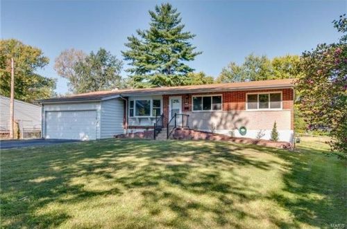 38 Airshire Pl, Hazelwood, MO 63042-2705