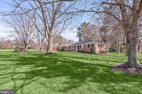 7421 Cherry Tree Dr, Fulton, MD 20759-9737