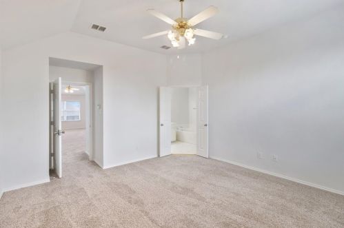 950 Grn Pond Dr, Garland TX 75040-1075 exterior