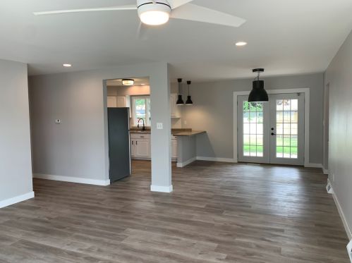 1 Edgewood Dr, Swygert IL  61764-1646 exterior