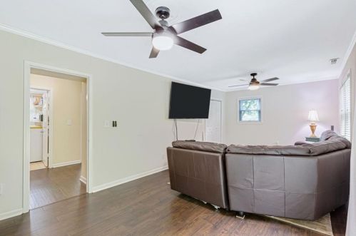 6896 Lockridge Dr, Atlanta GA  30360-1515 exterior