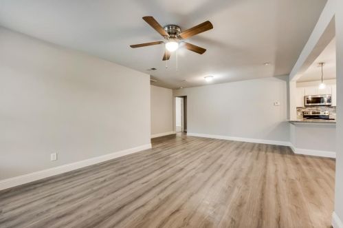 2732 Stark St, Fort Worth TX  76112-6555 exterior
