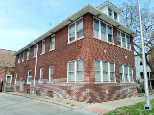 2412 High St, Dixmoor, IL 60406-2053