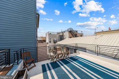 854 Front St, Philadelphia PA 19147-4341 exterior