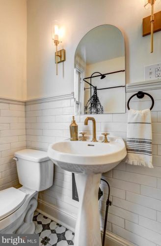 717 Vine St, Lancaster PA  17603-5539 exterior