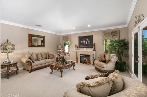 18003 Green Orchard Pl, Riverside CA  92508-8743 exterior