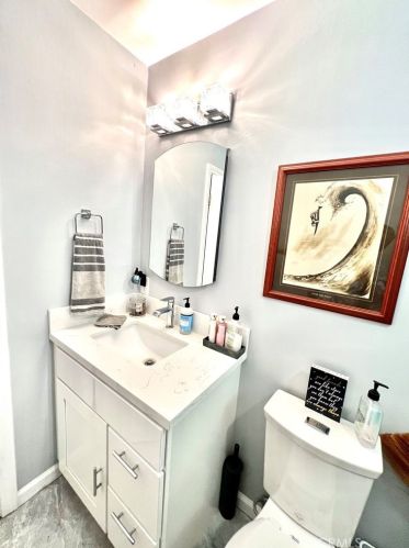 11641 Mossler St, Anaheim CA  92804-6741 exterior