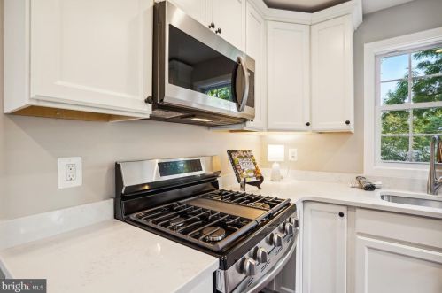 12215 Middle Rd, Silver Spring MD 20906-4639 exterior