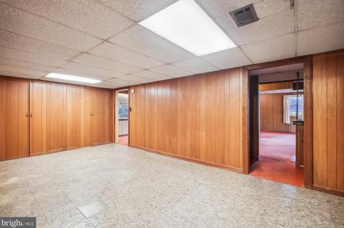 16 Severn Riv Rd, Severna Park MD 21146-4659 exterior