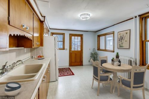 828 Holly Ave, Saint Paul MN  55104-2905 exterior