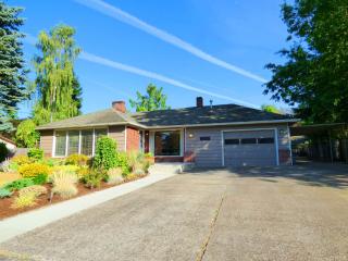 13370 6th St, Beaverton, OR 97005-3873