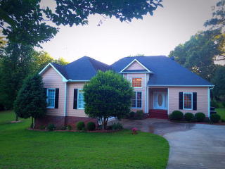 290 Timber Creek Dr, Athens, GA 30605-7024